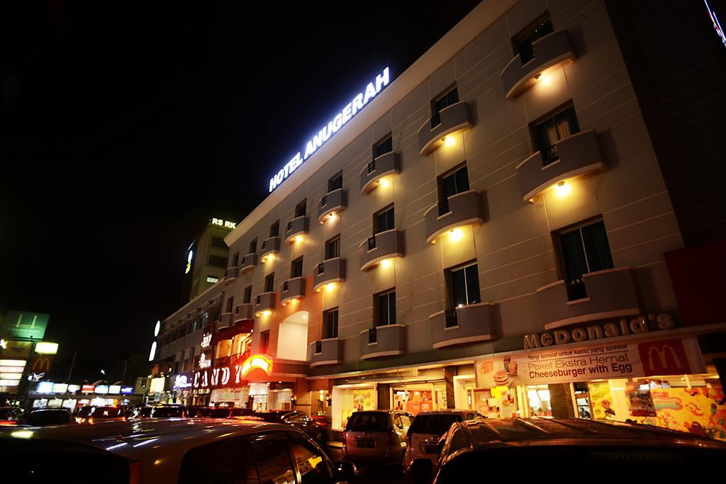 Hotel Anugerah Palembang Exterior foto