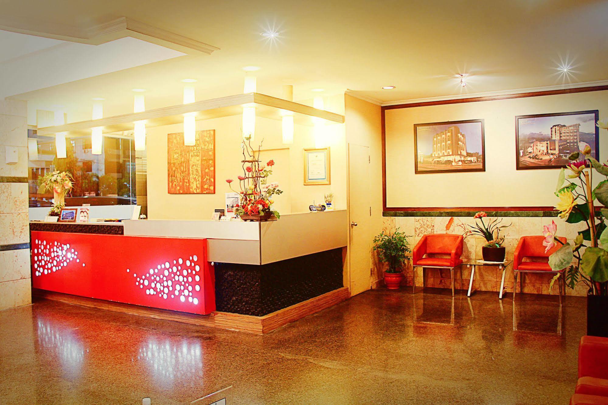 Hotel Anugerah Palembang Exterior foto