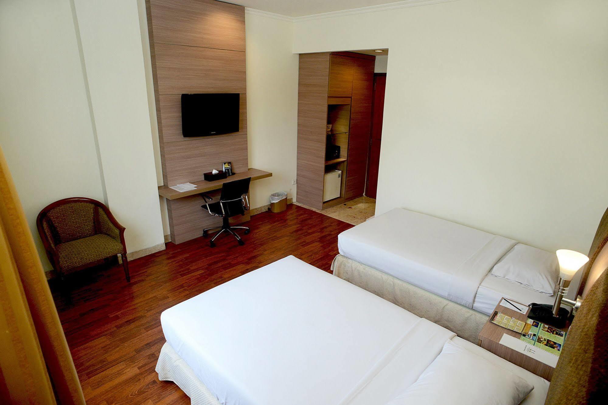 Hotel Anugerah Palembang Exterior foto